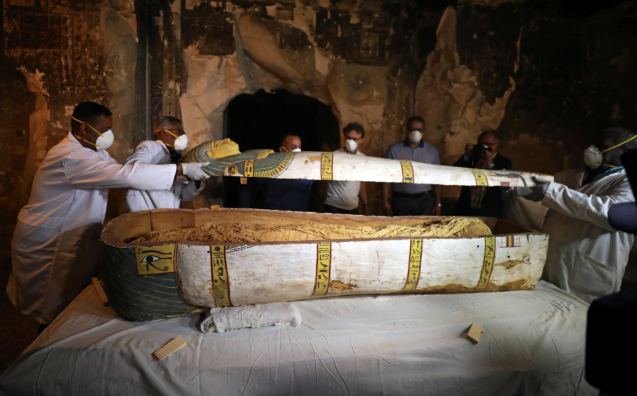 Egyptian archaeologists unveil newly discovered Luxor tombs