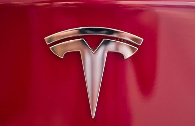 Parents sue Tesla for crash