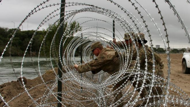 US-Mexico border: Pentagon to deploy an extra 2,000 troops