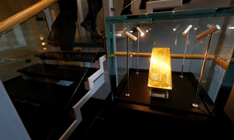 Gold prices decline, but tally 2nd straight weekly gain