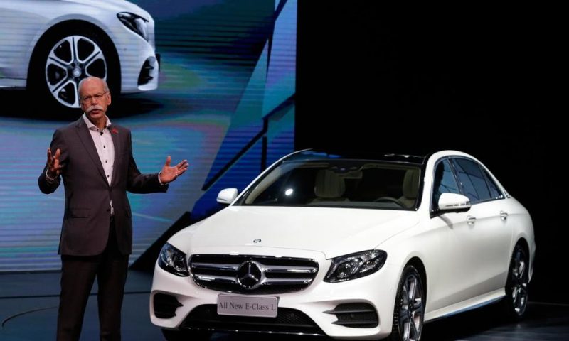 Global Auto Slowdown Drags Down Mercedes-Benz Maker