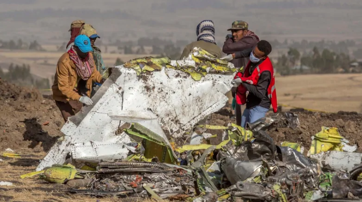 Boeing accidentally made 737 MAX alert optional, denies safety risk