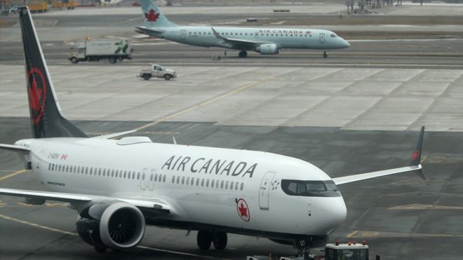 Air Canada: Woman wakes up alone on dark, parked plane