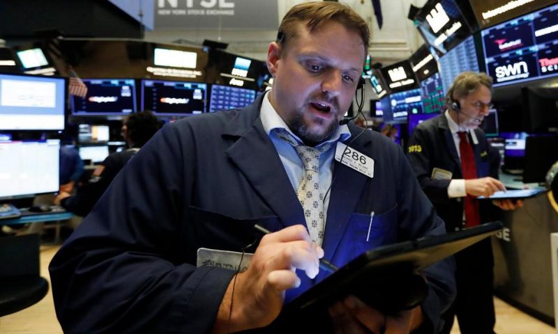 Stocks Fizzle After Early Gains, Suffer 1st Loss in 6 Days
