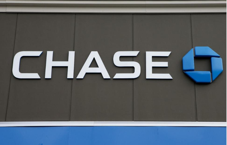 JPMorgan Chase Posts $9.7 Billion Profit, Beating Estimates