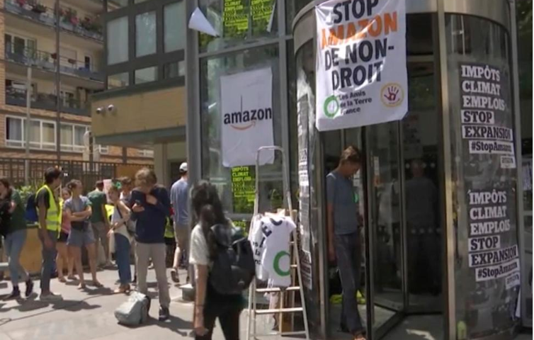 French Protesters Block Amazon Sites Over Climate, Jobs