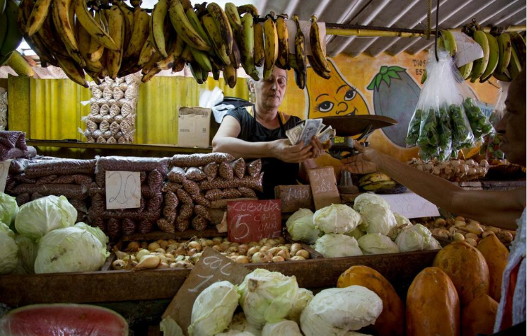 Cuba Caps Prices for Food, Beverages to Cut Inflation Risk