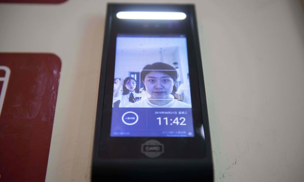 Smile-to-pay: Chinese shoppers turn to facial payment technology