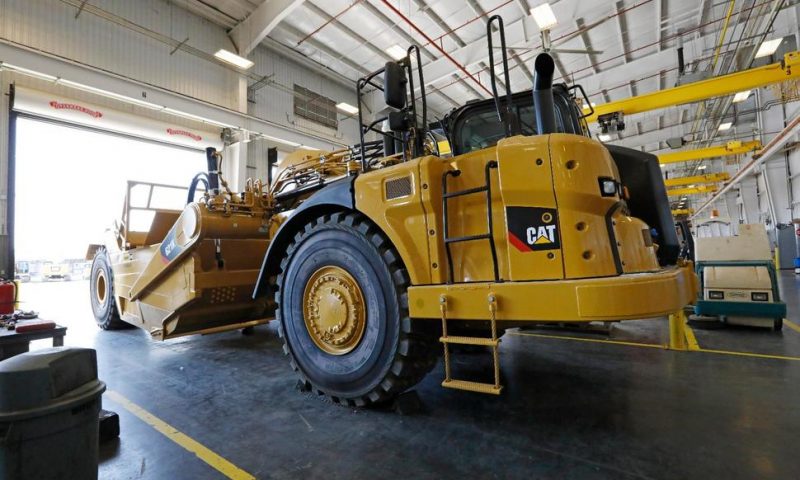 Slowing Global Growth Hits Caterpillar in 3Q