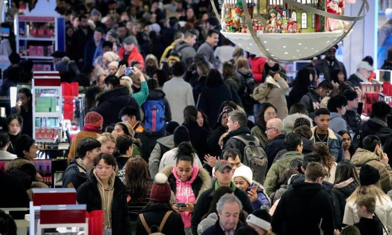 Head Start on Holiday Deals Tempers Black Friday Frenzy