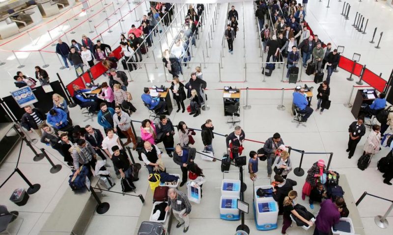 Airline Trade Group Predicts Christmas Travel Will Rise 3%