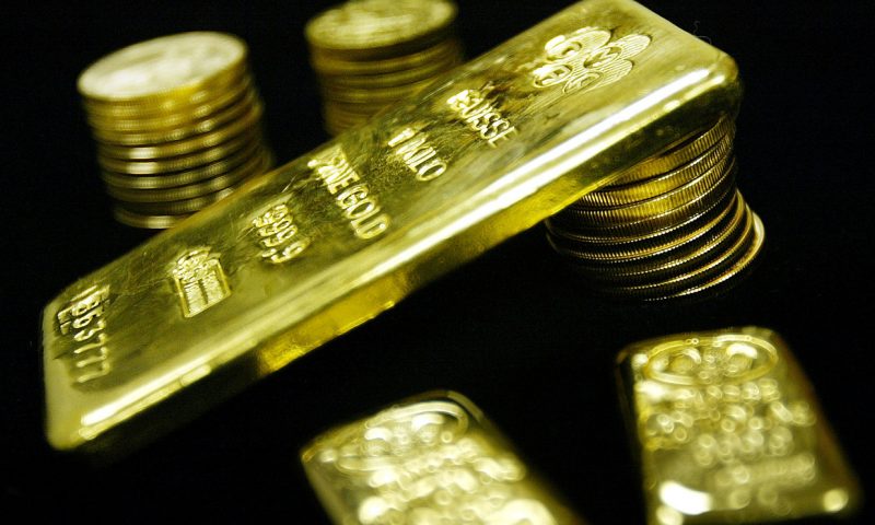 Gold ends at a nearly 1-week high as U.S. dollar softens to start July’s first full week