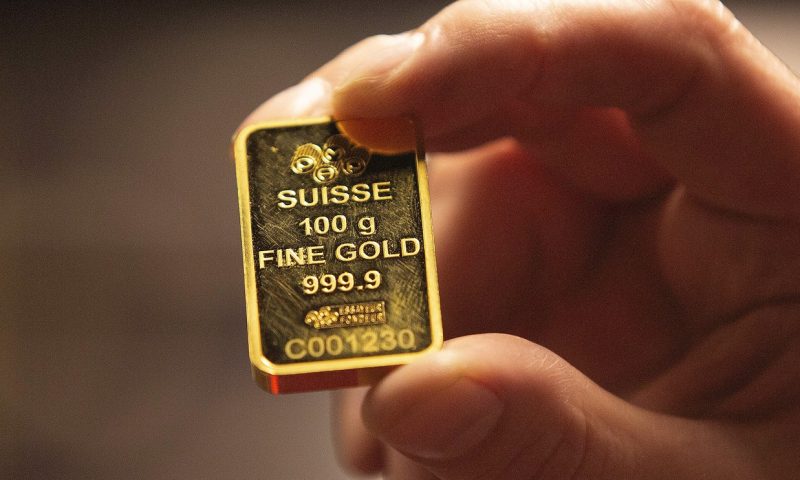 Gold prices log a third straight gain, then extend gains after Fed policy statement