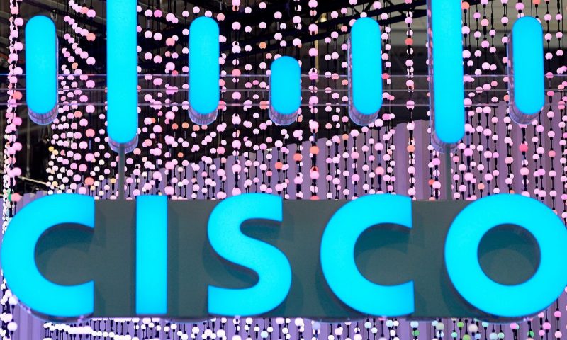 Cisco stock rallies 8% as results, outlook top Street view