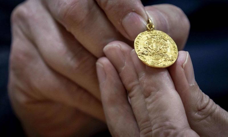 Gold prices up nearly 3% to mark highest finish since early November