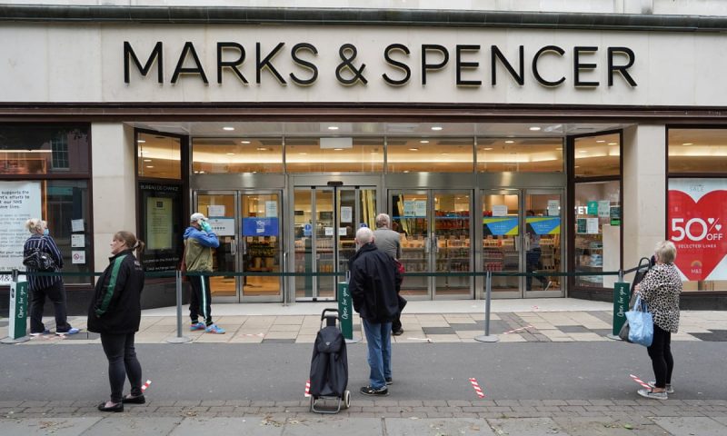 Marks & Spencer says M&S Bank to move online