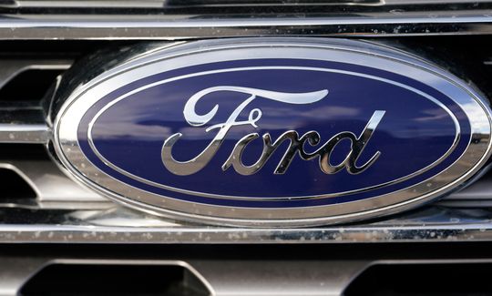 Ford Motor, Enphase lead S&P 500’s best weekly performers, and Discovery among worst stocks