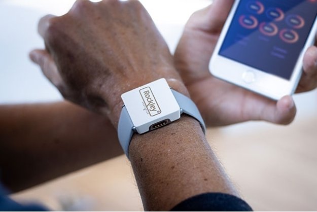 Rockley Photonics unveils ‘clinic-on-the-wrist’ sensors, offering a potential glimpse at the Apple Watch’s future