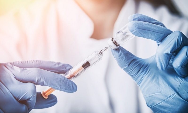 Moderna’s first seasonal flu vaccine slides into clinic as pharma giants crowd into mRNA