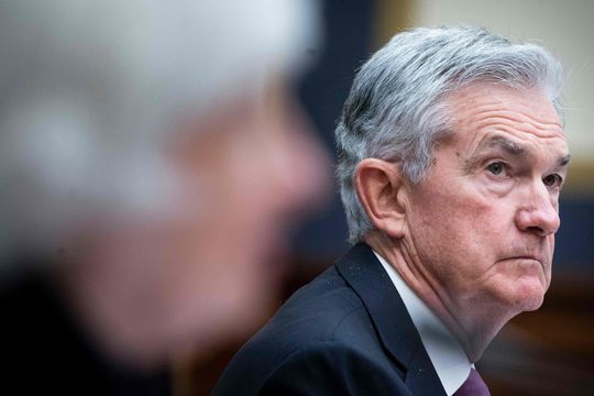 Fed’s Powell calls omicron variant a risk to economic growth