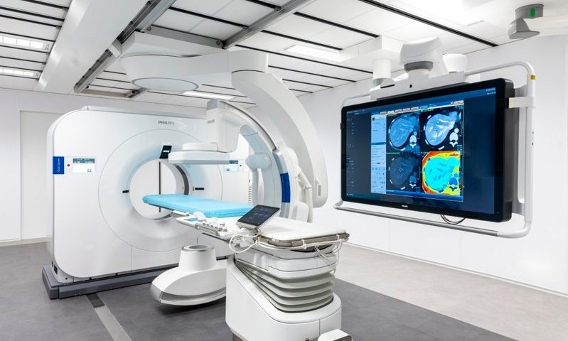 Philips debuts AI-equipped MRI machines plus spectral angio-CT combination scanners