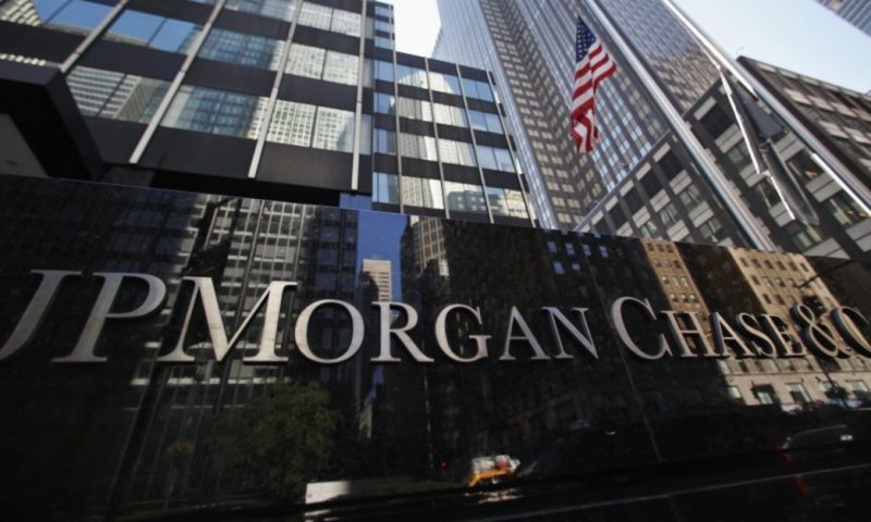 JPMorgan Chase & Co. stock rises Friday, outperforms market