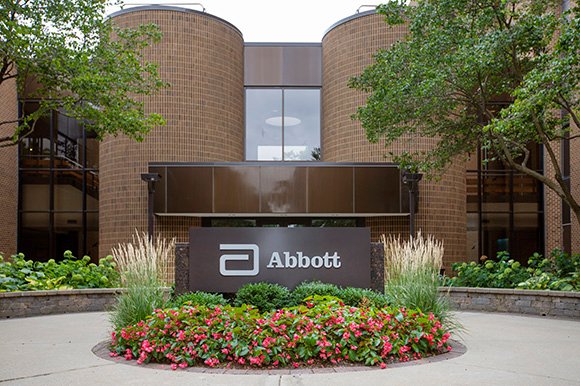 Abbott weathers 2021’s COVID-testing roller coaster ride with $7.7B in annual diagnostic sales