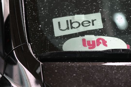 Uber moves up earnings report after Lyft forecast sends stock into a slump