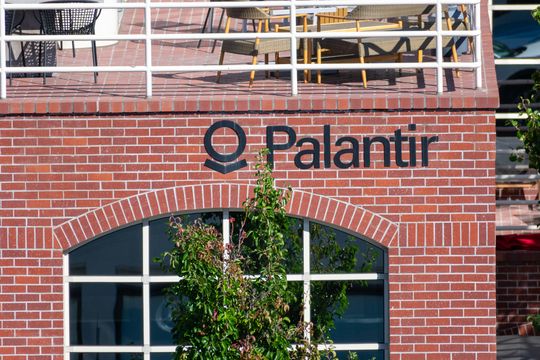 Palantir revenue tops expectations amid surge in U.S. commercial business