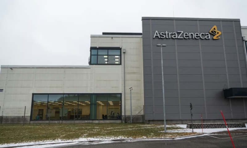 AstraZeneca discards Moderna-partnered solid tumor prospect, kidney disease asset in pipeline clear-out