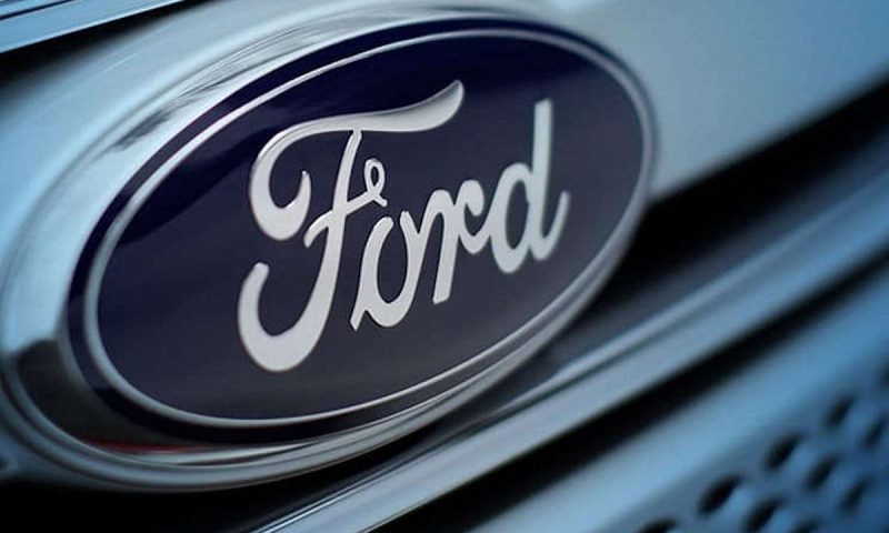 Ford Motor Co. stock falls Friday, underperforms market