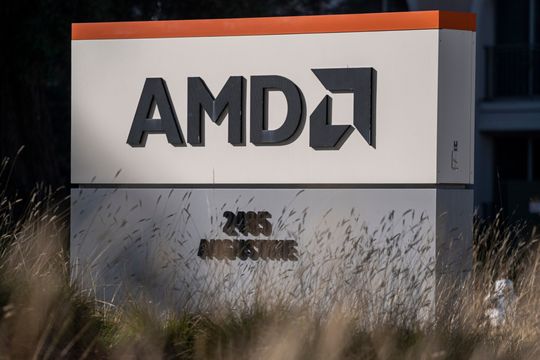 AMD can keep eating Intel’s lunch, Barclays says as stock surges