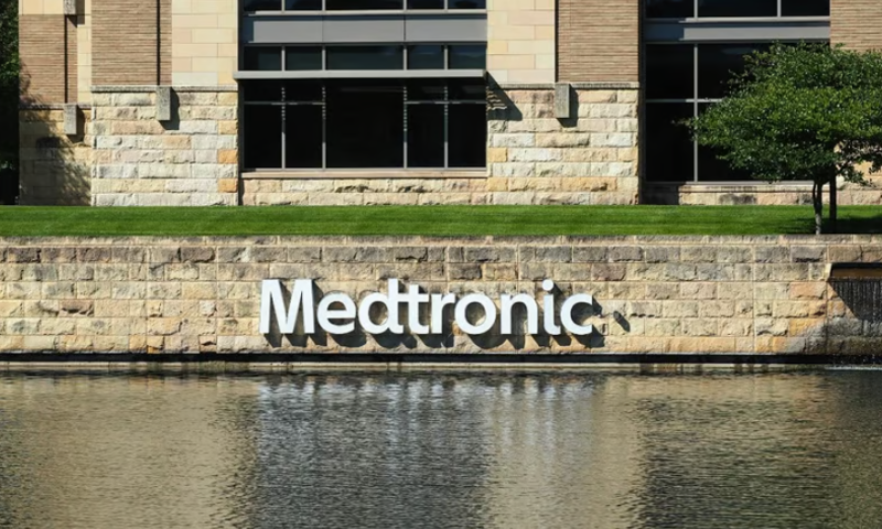 Medtronic lands FDA Class I tag as it adds 359K potentially leaky dialysis catheters to recall