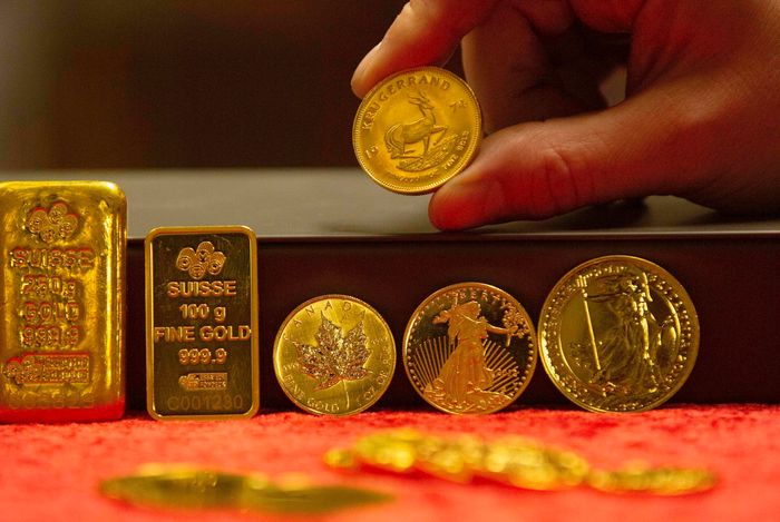 Gold prices finish higher but hold below $2,000 an ounce