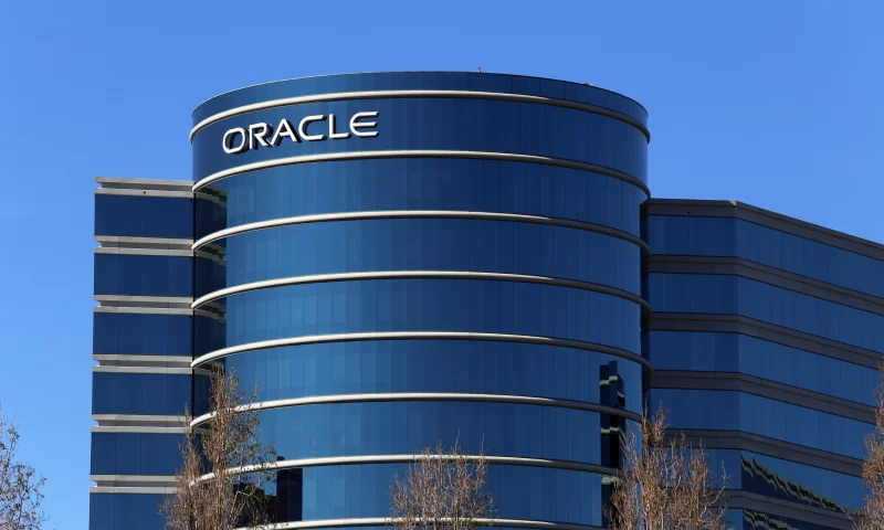 Oracle Corp. stock outperforms competitors on strong trading day