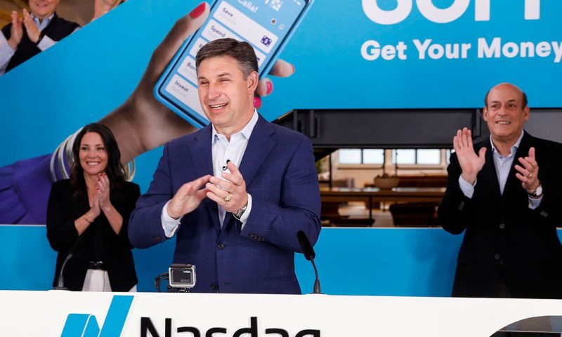 SoFi CEO Anthony Noto loads up further on stock