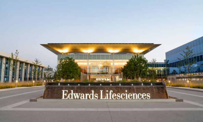 Edwards Lifesciences pegs growing TAVR sales to hospital hiring gains