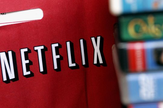 Netflix stock rises toward 16-month high as analyst praises path to make more money on ‘borrowers’