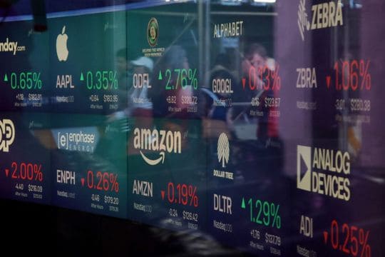 S&P 500, Nasdaq start August lower while Apple, Amazon earnings and jobs data loom this week