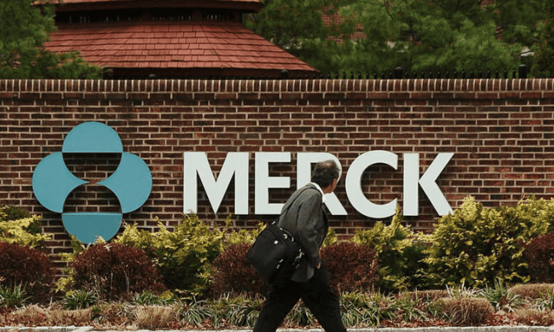 Merck, Moderna unveil phase 3 trial details for closely watched mRNA cancer vaccine