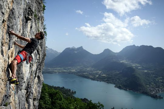 Stock market ‘exceptionally’ unlikely to climb this year to record peak, says Stifel’s Barry Bannister