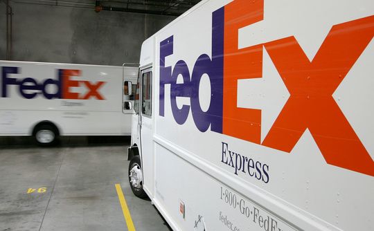 FedEx cites ‘upside’ from UPS labor negotiations and Yellow’s bankruptcy — but Postal Service is giving it a run for its money