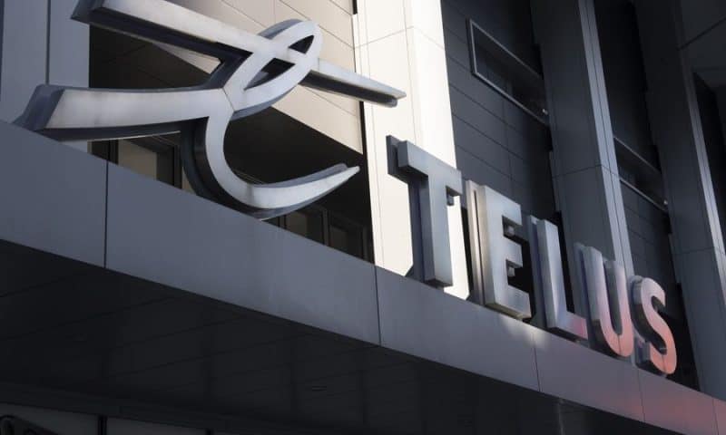 TELUS Corp. stock falls Friday, underperforms market