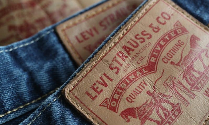 Levi Strauss 4Q Sales Rising, Fueled by Further Direct-to-Consumer Growth — Earnings Preview