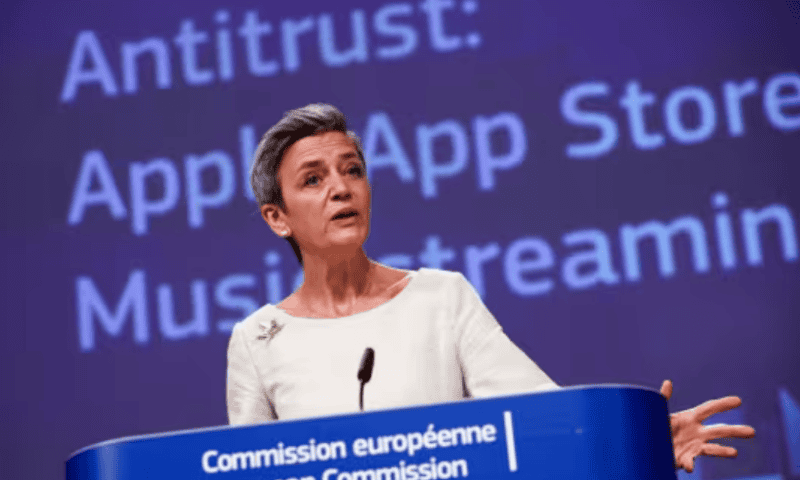 EU regulators reportedly will fine Apple more than $500 million in antitrust probe