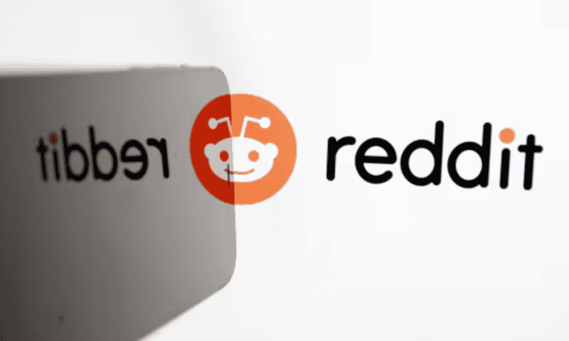 Reddit prices IPO at $34 a share, at high end of its target range