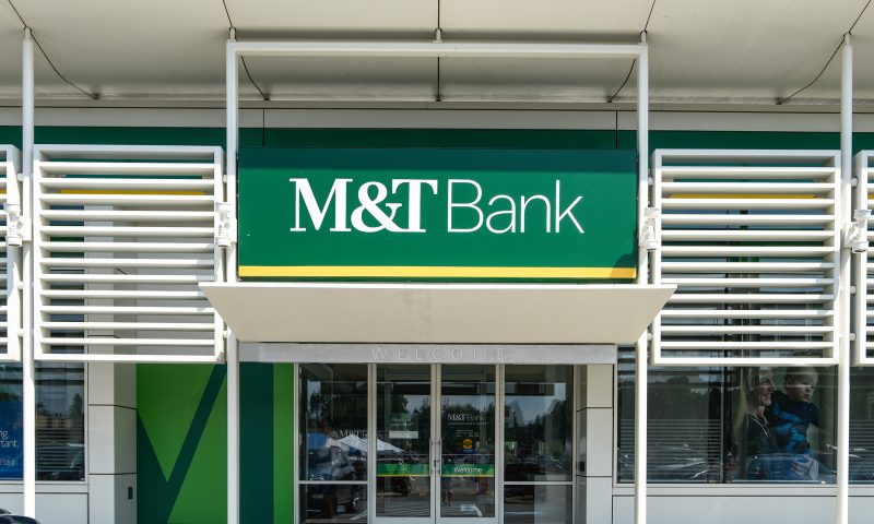 M&T Bank Corp. stock underperforms Tuesday when compared to competitors