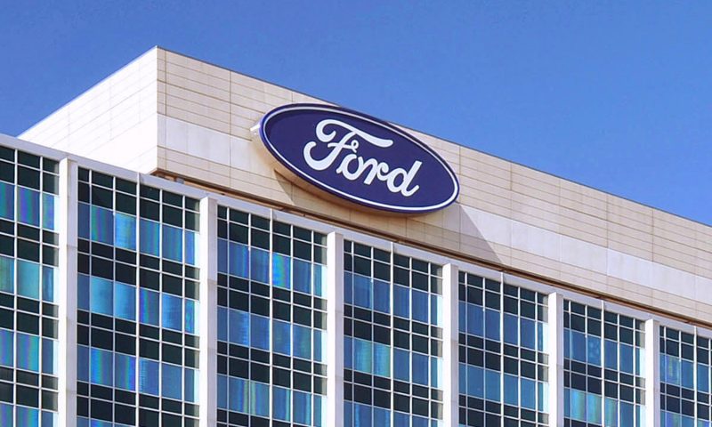 Ford Motor Co. stock outperforms competitors on strong trading day