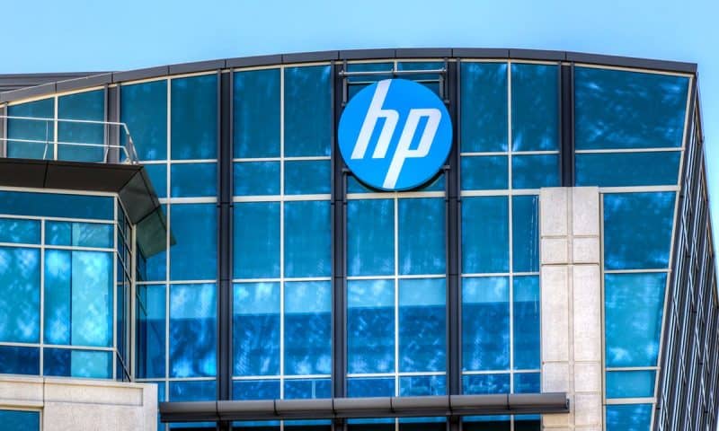 HP Inc. stock outperforms competitors despite losses on the day