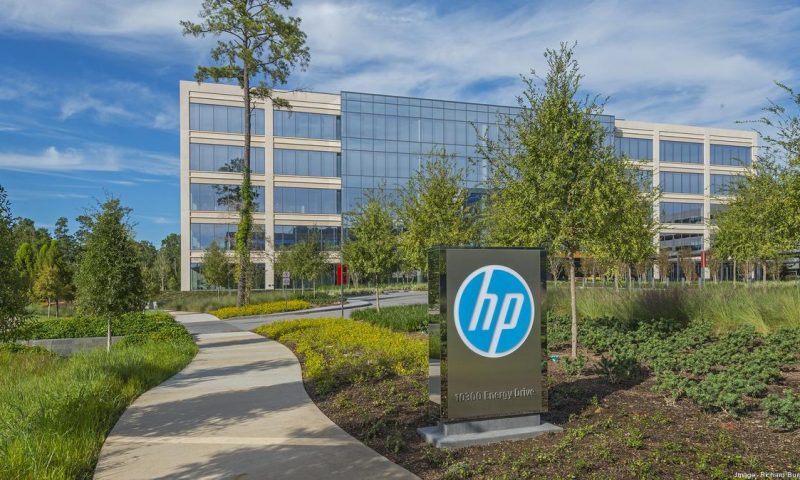 HP Inc. stock outperforms competitors on strong trading day